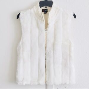 Women’s juniors ivory cream faux fur knit zipper knit sweater vest - size Large